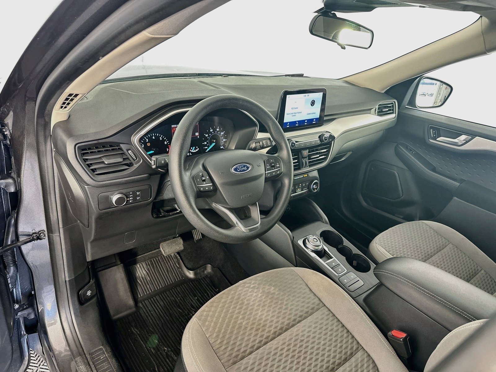 Used 2020 Ford Escape SE FWD image 9