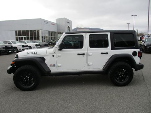 Certified 2021 Jeep Wrangler Unlimited Sport image 8