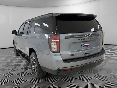 Used 2022 Chevrolet Suburban Z71 image 5