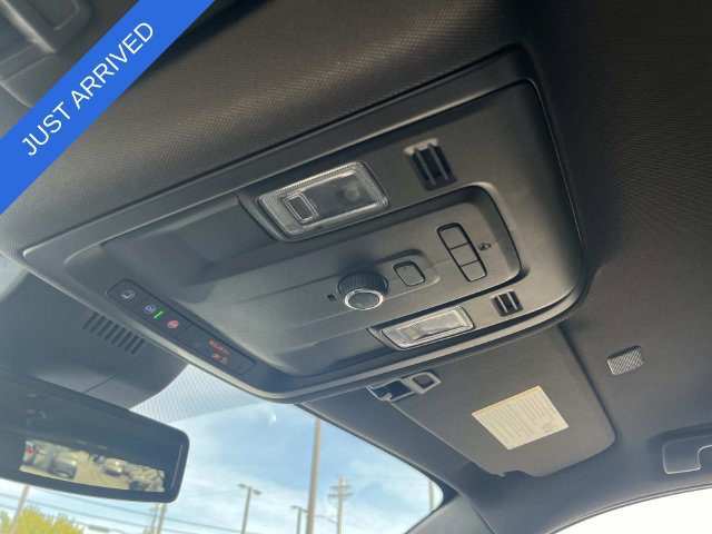 Used 2023 GMC Yukon XL SLT RWD image 37