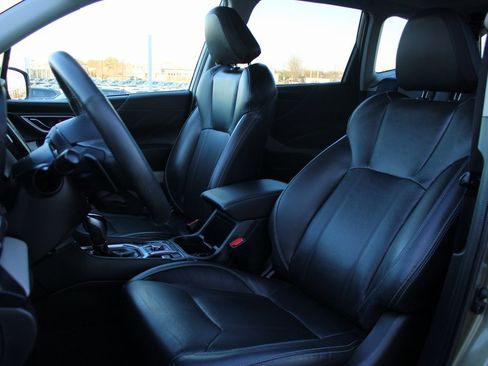 Used 2023 Subaru Forester Limited image 9