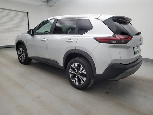 Used 2023 Nissan Rogue SV image 3