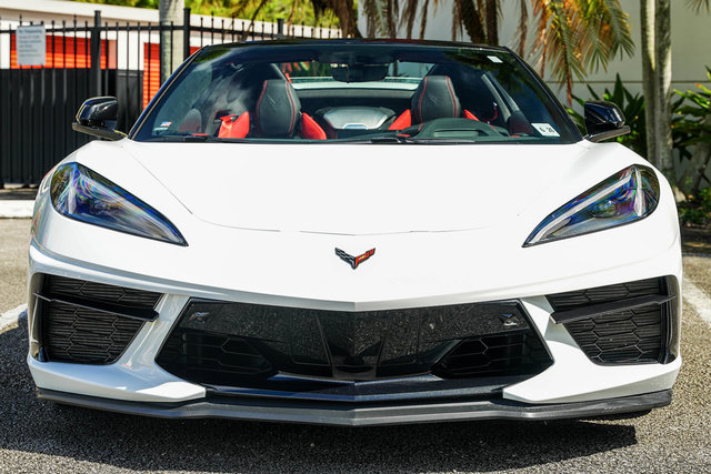 Used 2021 Chevrolet Corvette Stingray Premium Conv w/ Z51 Performance Package RWD image 12