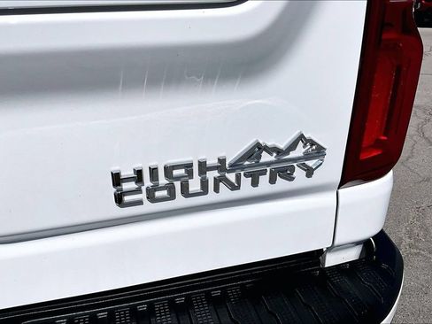 Used 2024 Chevrolet Silverado 2500 High Country AWD/4WD image 24