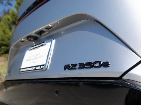 New 2026 Lexus RZ 450e image 9