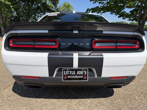 Used 2023 Dodge Challenger SRT Hellcat RWD image 6