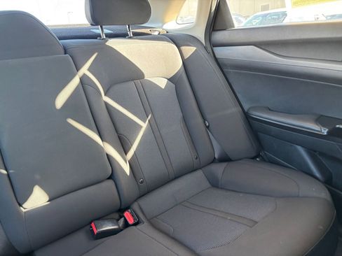 Used 2023 Kia K5 LXS image 35