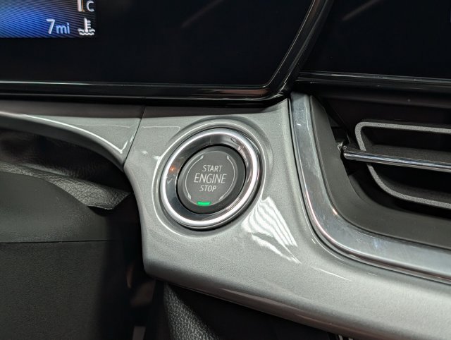 New 2026 Chevrolet Trax LT w/ Sunroof Package FWD image 22