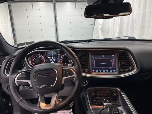 Used 2017 Dodge Challenger GT w/ Driver Convenience Group AWD/4WD image 16