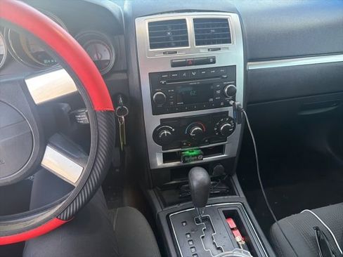 Used 2009 Dodge Charger SXT RWD image 18