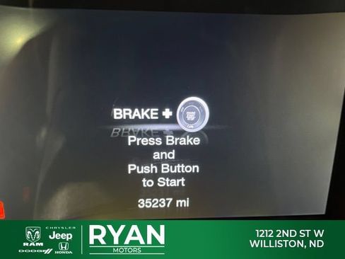 Used 2018 Jeep Grand Cherokee Overland AWD/4WD image 10
