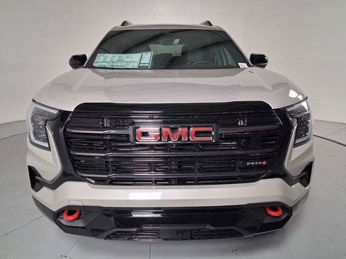 New 2026 GMC Terrain AT4 w/ Technology Package II AWD/4WD image 8
