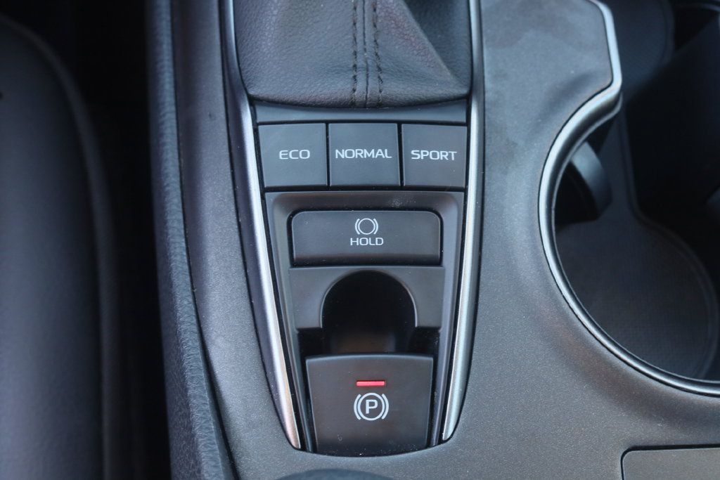 Certified 2023 Toyota Camry SE w/ Cold Weather Package AWD/4WD image 13
