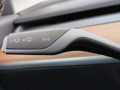 Used 2019 Tesla Model 3 Standard Range Plus image 27