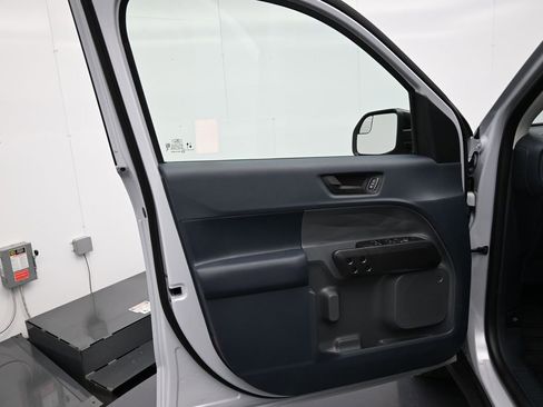 New 2025 Ford Maverick XLT w/ Equipment Group 301A image 9