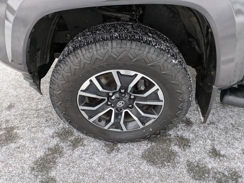 Used 2023 Toyota Tacoma TRD Sport image 22