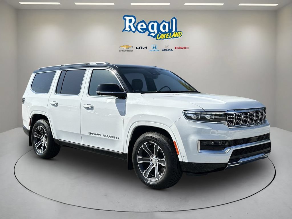 Used 2023 Jeep Grand Wagoneer 4WD image 1