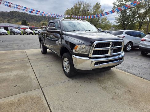 Used 2018 RAM 2500 SLT w/ Snow Chief Group image 2