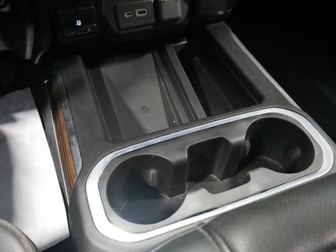 Used 2022 Chevrolet Silverado 2500 High Country image 24