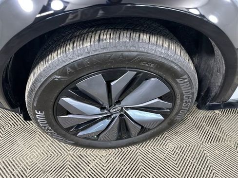 Used 2023 Nissan Ariya AWD image 10