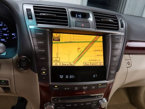 Used 2012 Lexus LS 460 w/ Comfort Pkg RWD image 21