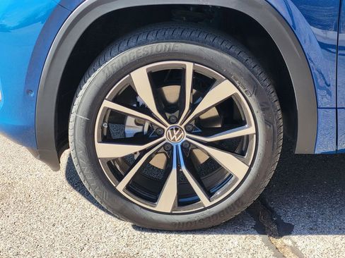 New 2025 Volkswagen Atlas Cross Sport SEL Premium R-Line image 7