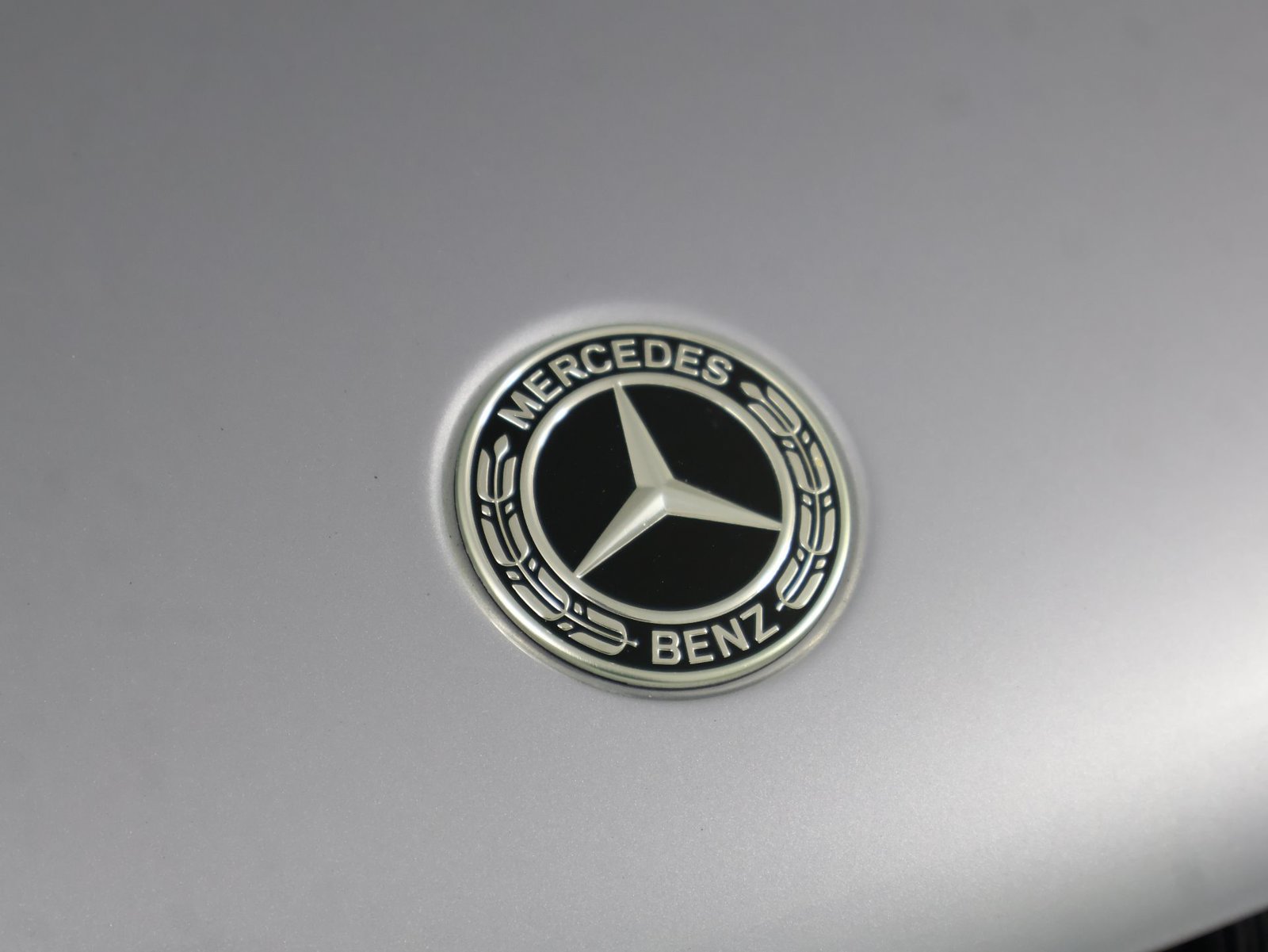 Used 2025 Mercedes-Benz GLE 450e 4MATIC image 27