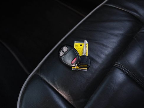 Used 2009 HUMMER H3T Alpha image 36