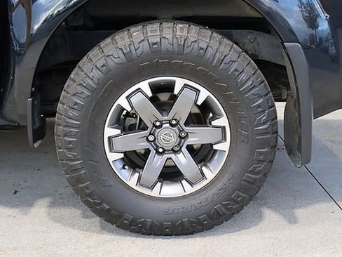 Used 2021 Nissan Frontier PRO-4X w/ Pro-4x Utility Package image 38