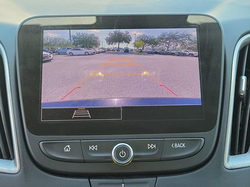 Certified 2025 Chevrolet Malibu LT FWD image 32