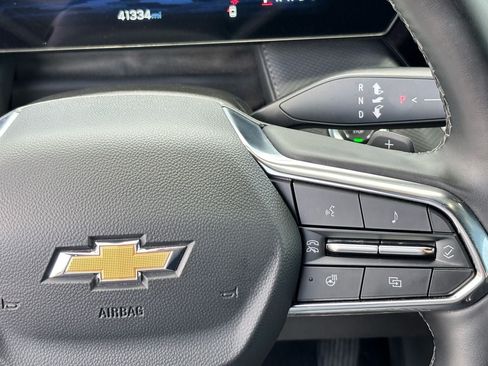 Used 2025 Chevrolet Equinox LT FWD image 19