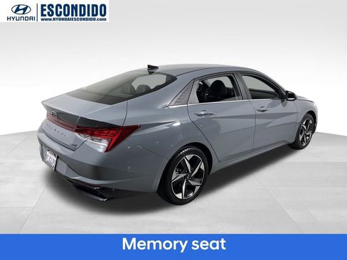 Certified 2023 Hyundai Elantra Limited image 5