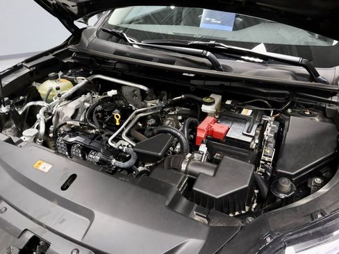 Used 2023 Mitsubishi Outlander SE image 17