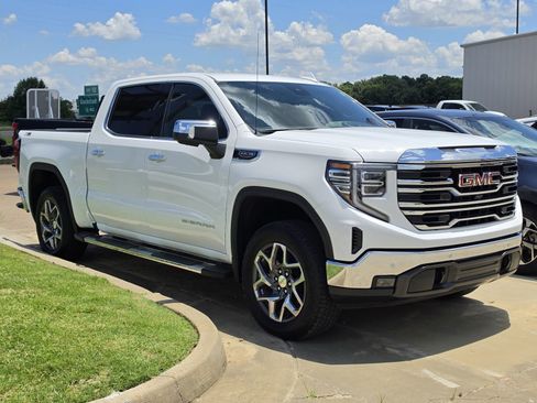 Used 2025 GMC Sierra 1500 SLT w/ SLT Premium Plus Package AWD/4WD image 3