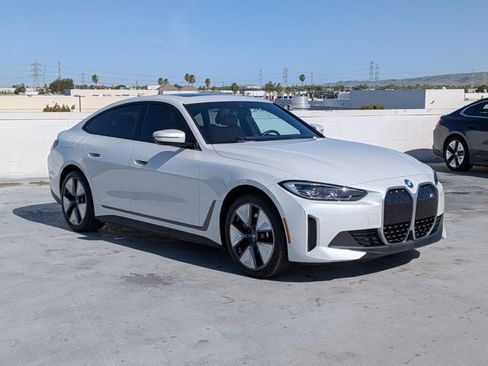 Used 2023 BMW i4 eDrive35 w/ Premium Package RWD image 3