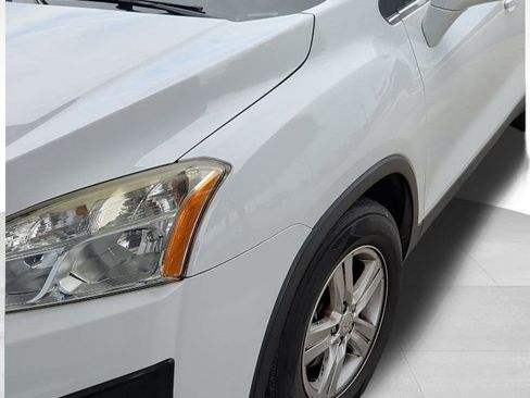 Used 2016 Chevrolet Trax LT w/ LT Convenience Package FWD image 8