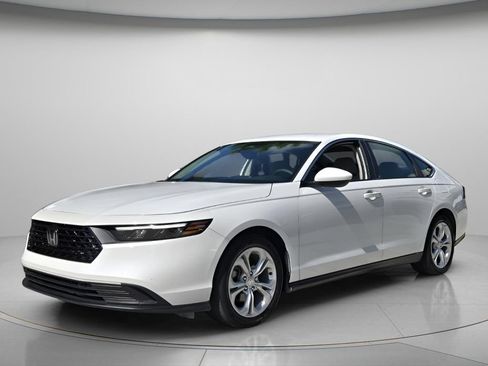 Used 2023 Honda Accord LX image 8
