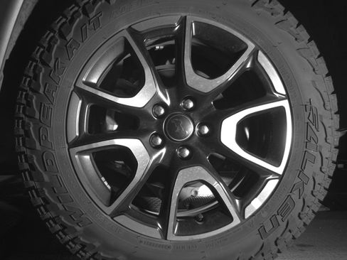 Used 2025 Jeep Compass Trailhawk AWD/4WD image 14