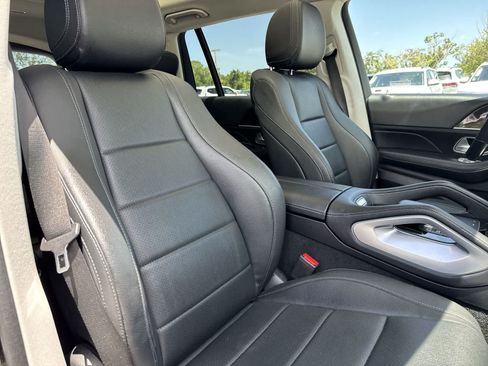 Used 2024 Mercedes-Benz GLS 450 4MATIC image 27