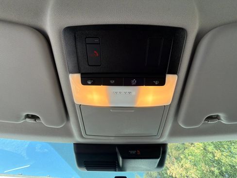 Used 2024 Mitsubishi Outlander SE AWD/4WD image 30