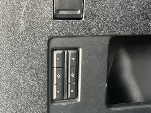 Used 2020 Ford Expedition Platinum RWD image 18