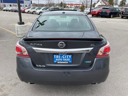 Used 2013 Nissan Altima 2.5 SL w/ Technology Pkg image 6
