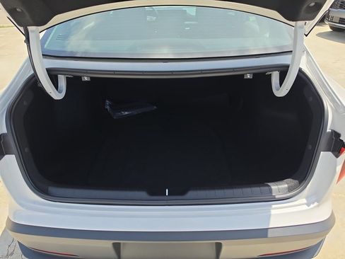 New 2026 Kia K4 FWD image 10