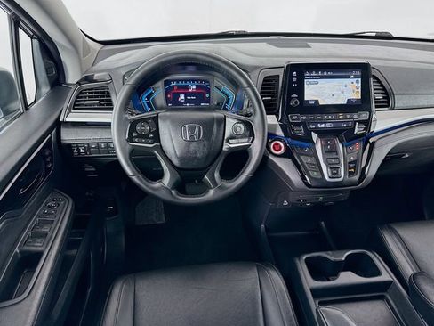 Used 2023 Honda Odyssey Touring image 23