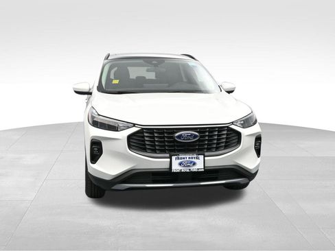 New 2025 Ford Escape SE image 2