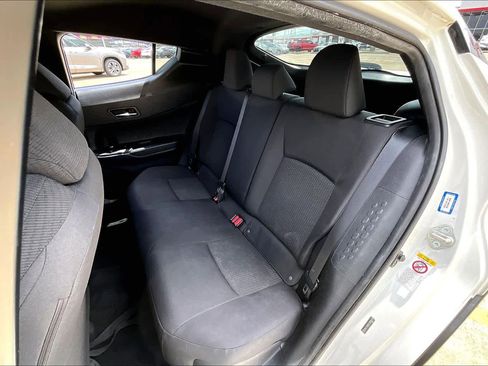 Used 2018 Toyota C-HR XLE image 19