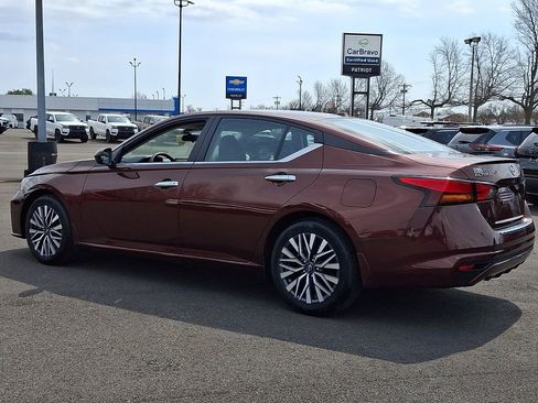 Certified 2023 Nissan Altima 2.5 SV image 4
