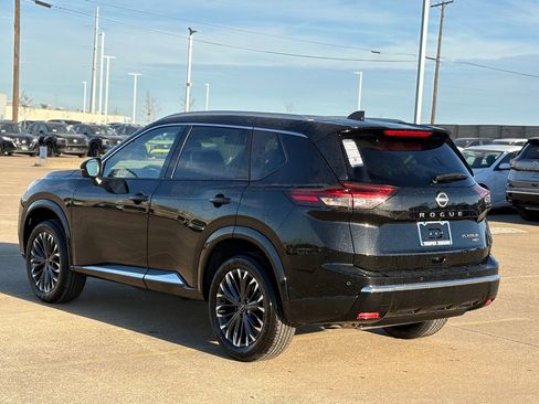 New 2026 Nissan Rogue Platinum image 7