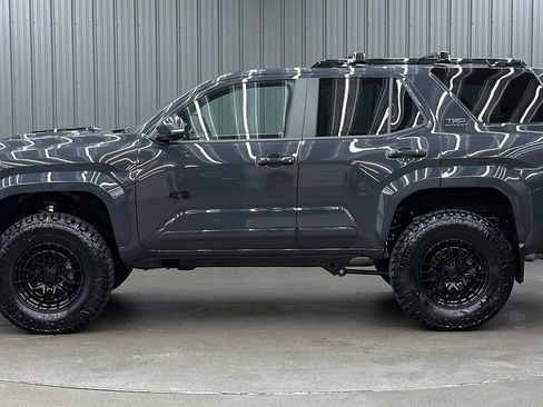 Used 2026 Toyota 4Runner TRD Sport Premium AWD/4WD image 2