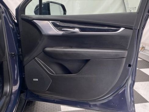 Used 2025 Cadillac XT5 Premium Luxury image 25